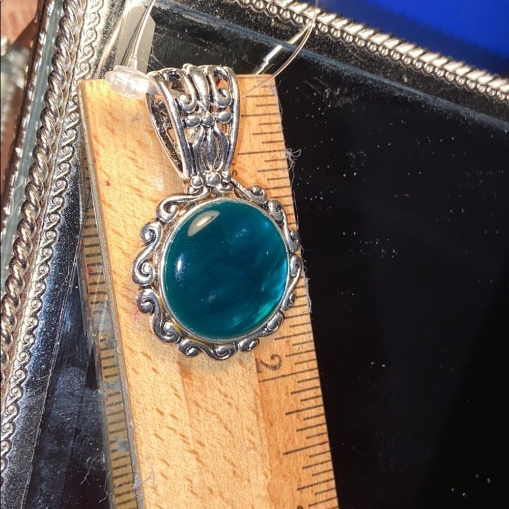 Pendant - Picture 4 of 5